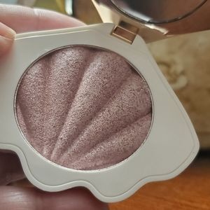 Highlighter Blush